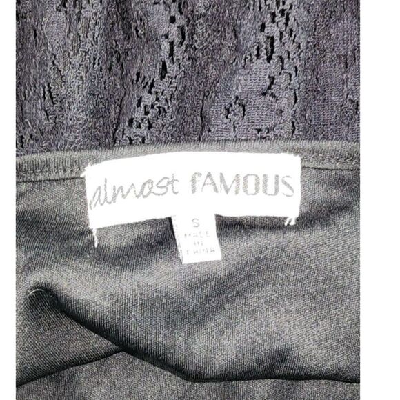 Almost Famous Black Lace Lined Sleeveless Romper Sz S - Picture 3 of 8